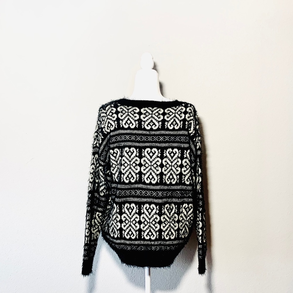 Miley and Molly Black & White Over Sized Sweater - Picture 7 of 8